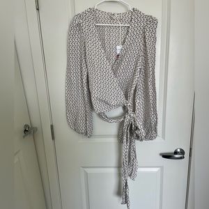 Billabong wrap top